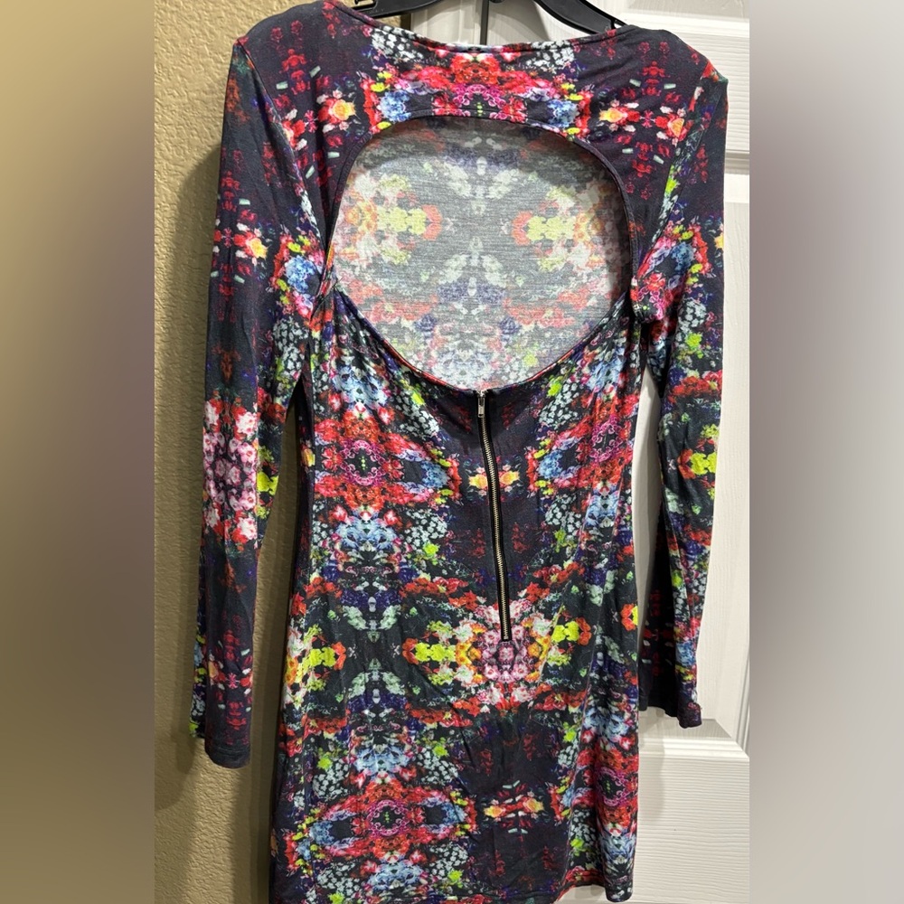 MINKPINK Pink and Blue Long Sleeve Bodycon Dress size M - Picture 4 of 4